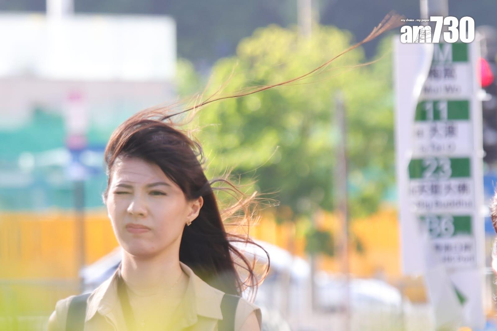 天文台預測，熱帶氣旋潭美會在明晚(24日)至周五早上(25日)進入本港800公里範圍，屆時會發出一號戒備信號。(吳康琦攝)