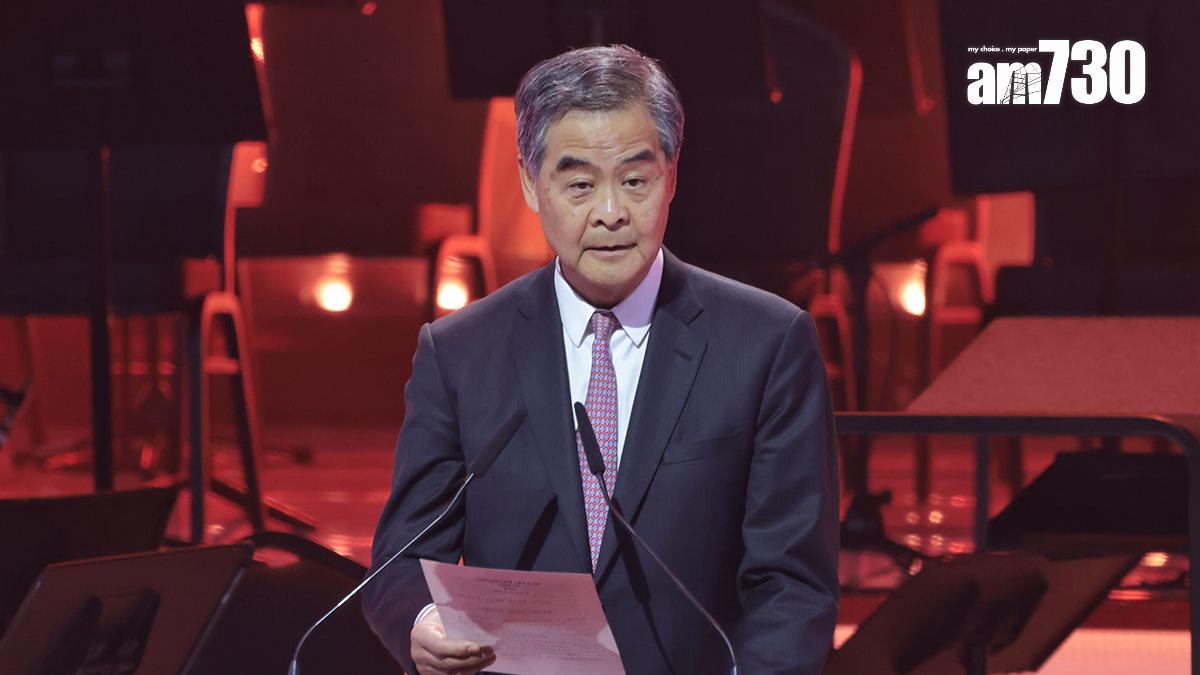 梁振英以煲糖水為喻提出質疑，「經常煲糖水，廚房要儲十斤糖？」(資料圖片／中通社)