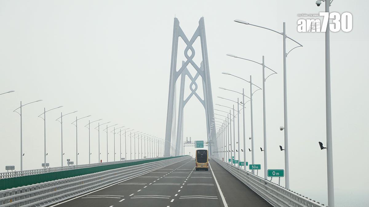 汽車在「粵車南下」計劃首階段，擬必須取道港珠澳大橋來港。(資料圖片／林俊源攝)