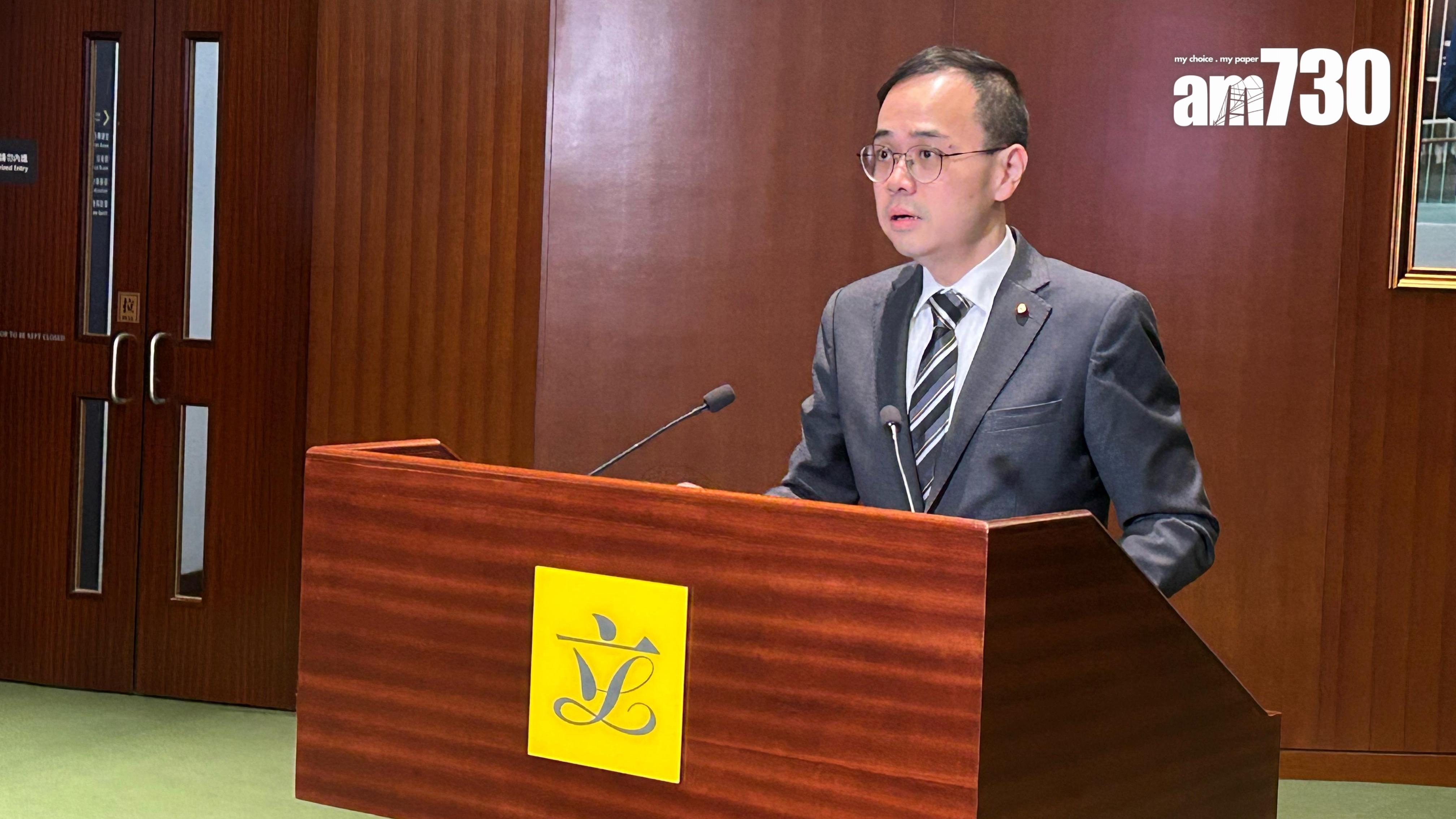 黃俊碩倡政府推出工務工程及新增政府開支時，「停一停、諗一諗」（陳芷晴攝）