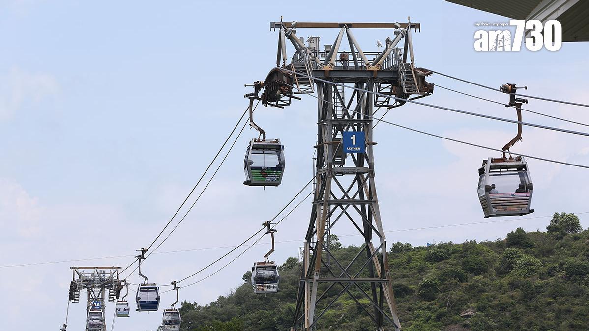 兩男子涉無牌販賣昂坪360纜車票兌換券被捕。(資料圖片)