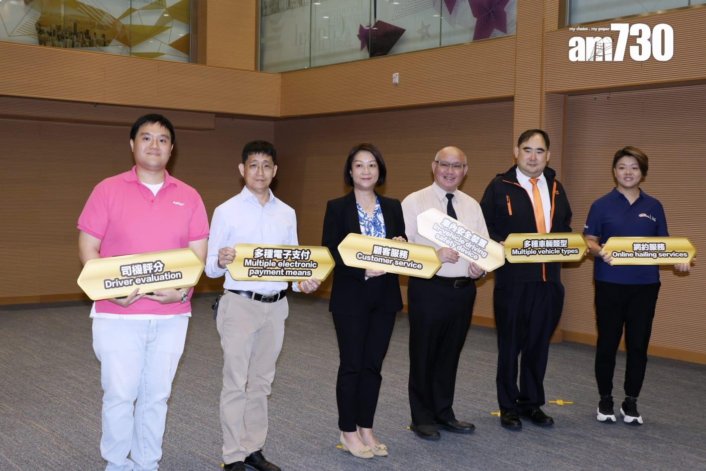 運輸署下月正式發牌予5支的士車隊，料千輛的士將投入服務。(林俊源攝)