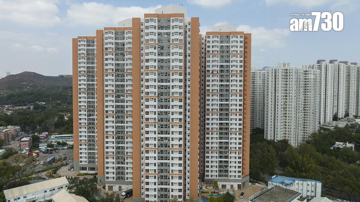 擬建8,300伙公屋的土地，旁邊為芬園初級警務人員已婚宿舍。(資料圖片)