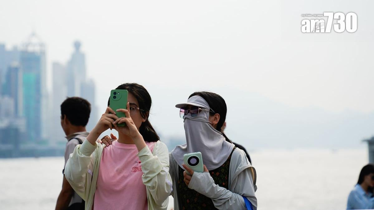 本港今日天氣持續酷熱。(周令知攝)