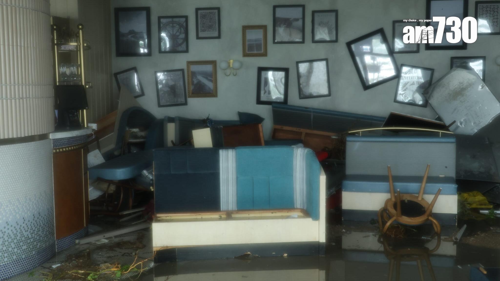 將軍澳一間餐廳被海水湧入嚴重破壞。（林俊源 攝）