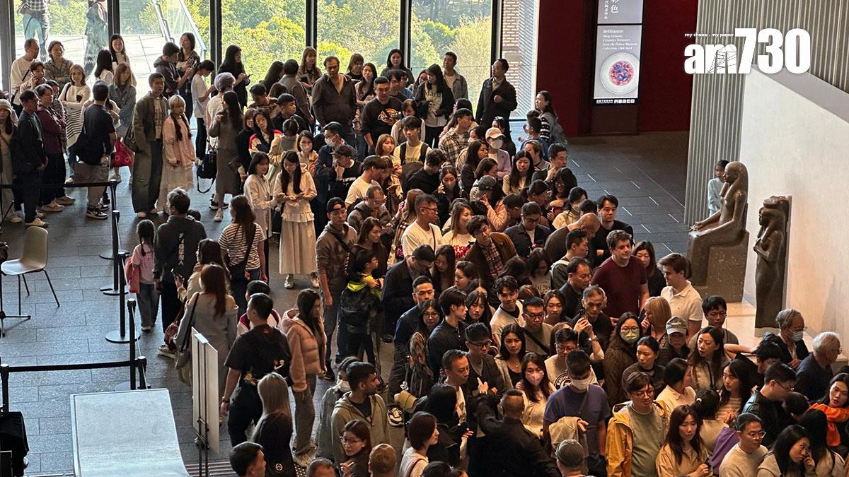 古埃及文明大展首個周末，有入場人士反映入場者眾，每個展館外最少需排隊一小時，形容場面混亂。(《am730》記者攝)