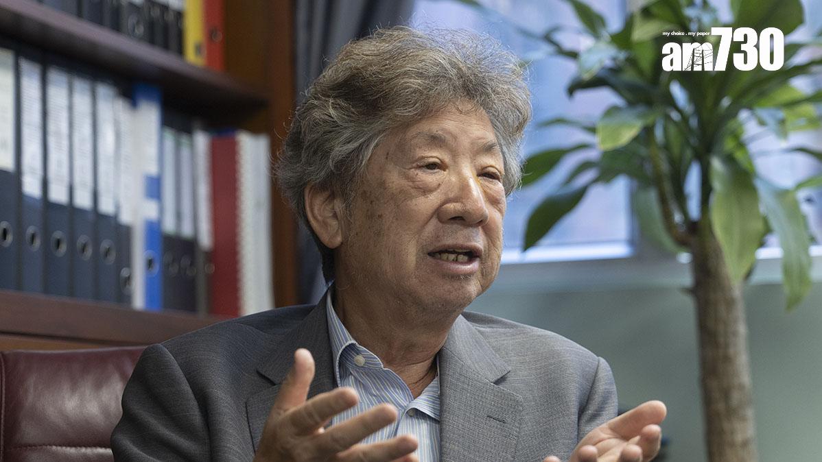 政府調查發現有人把合規和不合規棚網混合使用，有記者問當局巡查過程是否有人疏忽，湯家驊質疑部分傳媒水平是否足夠。(資料圖片／蘇文傑攝)